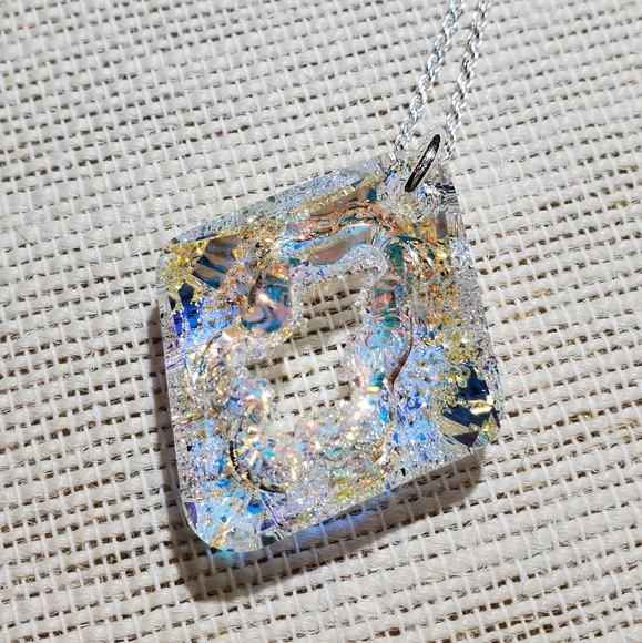 Swarovski Crystal diamond druzy Aurora Borealis pendant - Picture 3 of 7